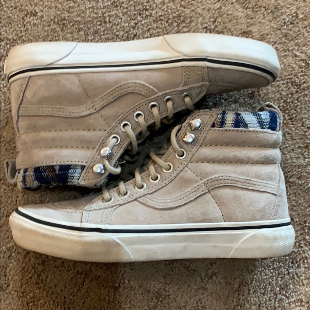 Boys vans water resistant